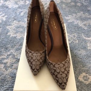 Coach Signature Ellin Pumps
